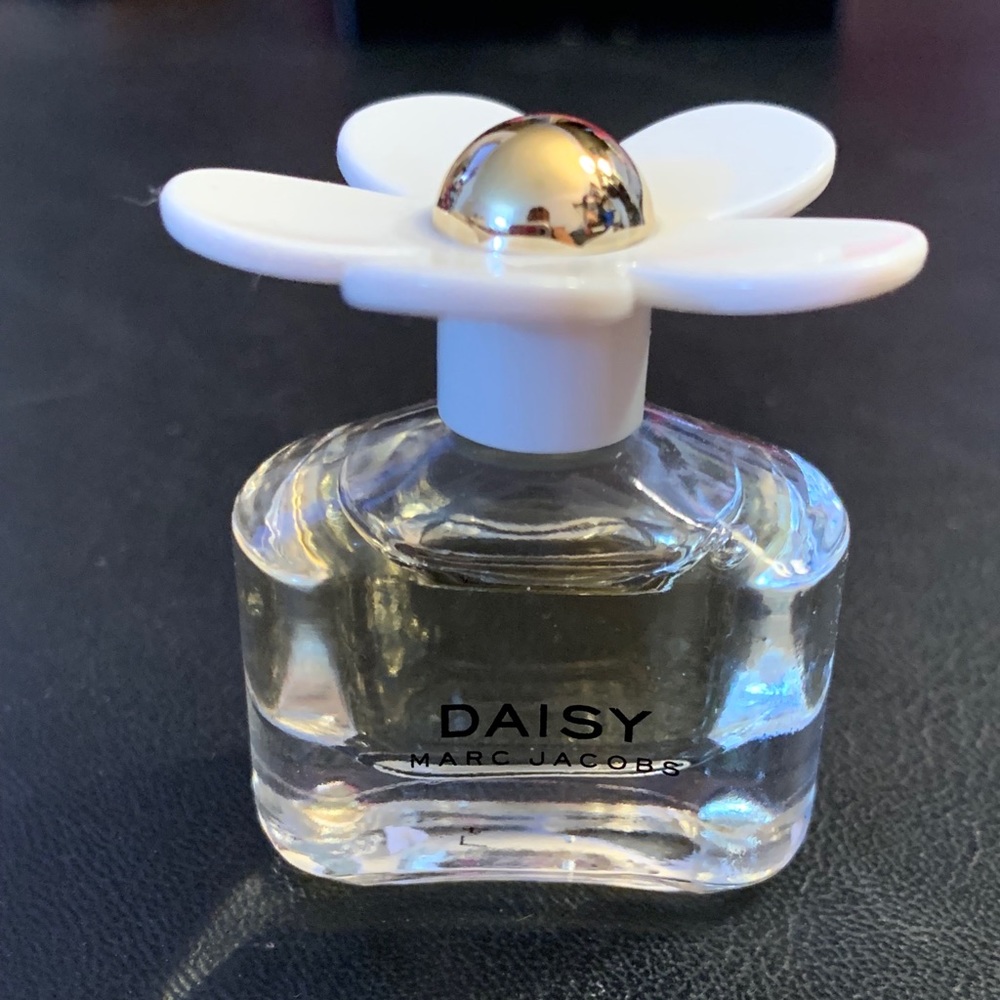 Marc Jacobs Daisy
